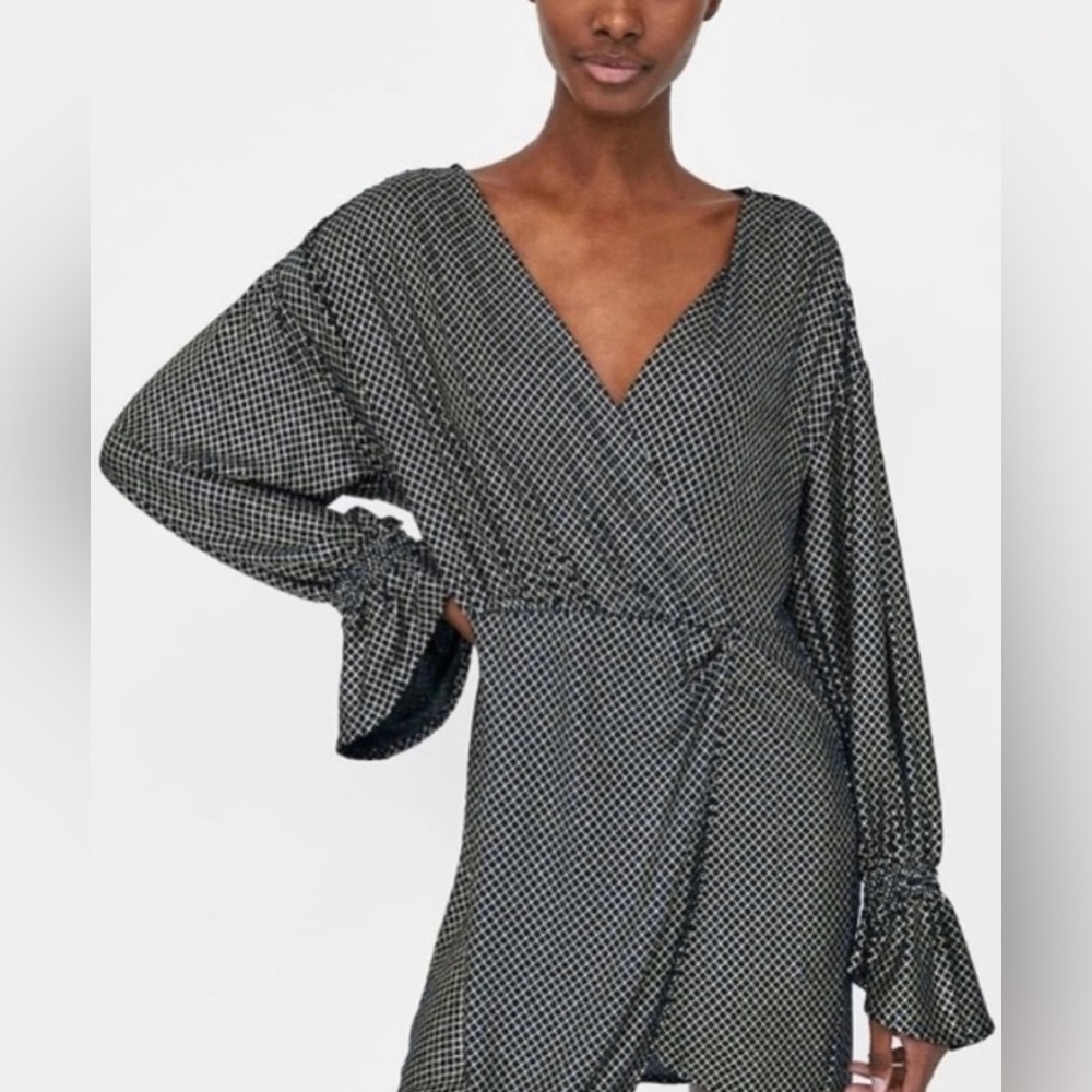 Zara Faux Wrap Mini Dress Blackw Metallic Diamond Pattern & Tiny Blue Sparkles ✨